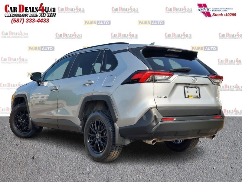 2019 Toyota RAV4 LE - Photo 3 - Calgary, AB T2B 2Y9