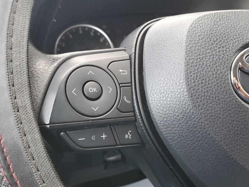 2019 Toyota RAV4 LE - Photo 15 - Calgary, AB T2B 2Y9