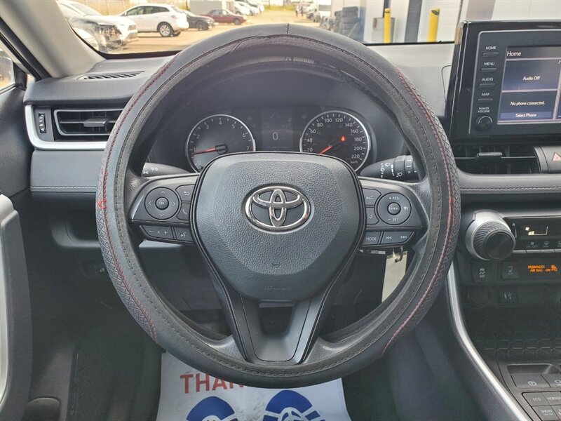 2019 Toyota RAV4 LE - Photo 30 - Calgary, AB T2B 2Y9