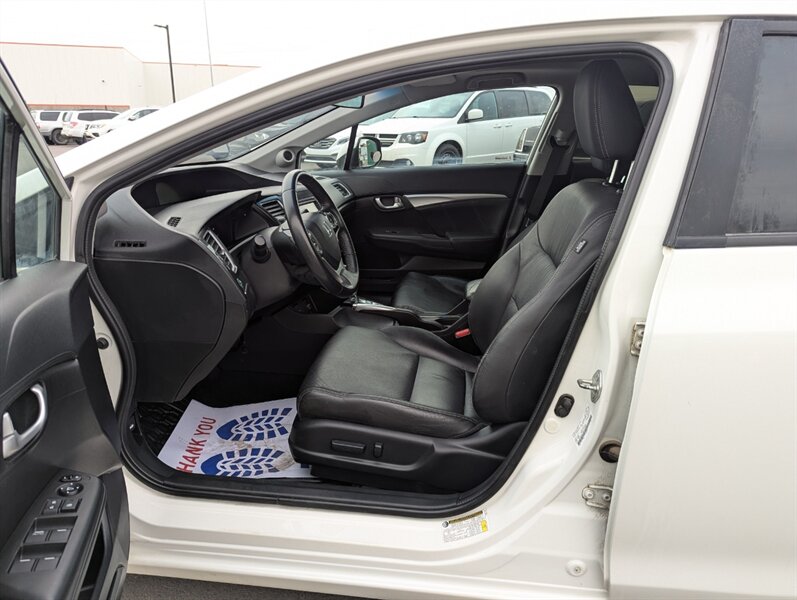 2013 Honda Civic Touring - Photo 9 - Calgary, AB T2B 2Y9