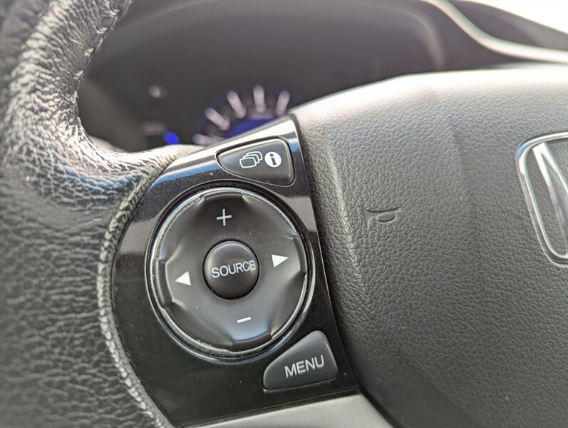 2013 Honda Civic Touring - Photo 21 - Calgary, AB T2B 2Y9