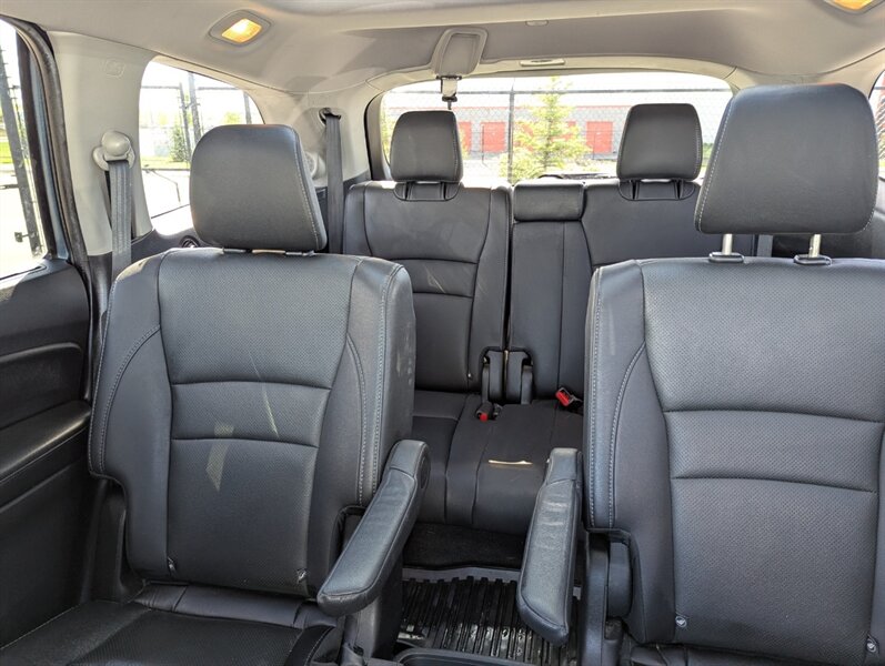 2020 Honda Pilot Touring w/Rear Captain's - Photo 29 - Calgary, AB T2B 2Y9