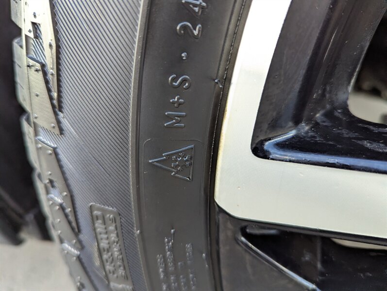 2020 Honda Pilot Touring w/Rear Captain's - Photo 50 - Calgary, AB T2B 2Y9