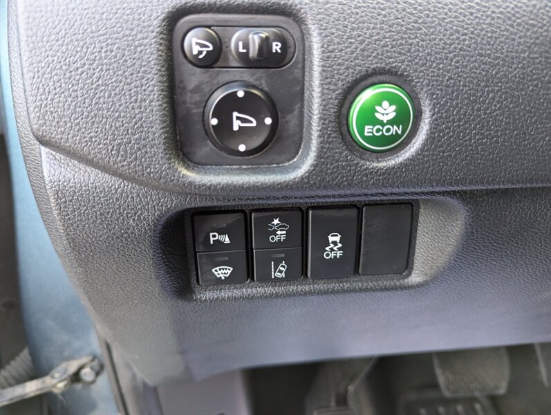 2020 Honda Pilot Touring w/Rear Captain's - Photo 12 - Calgary, AB T2B 2Y9