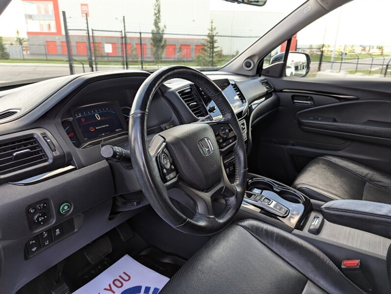 2020 Honda Pilot Touring w/Rear Captain's - Photo 13 - Calgary, AB T2B 2Y9