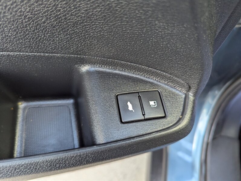 2020 Honda Pilot Touring w/Rear Captain's - Photo 11 - Calgary, AB T2B 2Y9