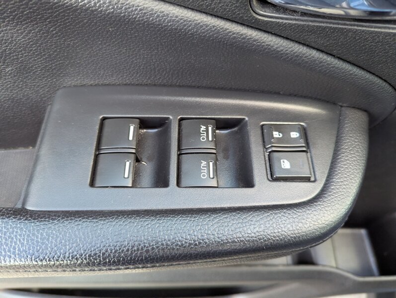 2020 Honda Pilot Touring w/Rear Captain's - Photo 9 - Calgary, AB T2B 2Y9