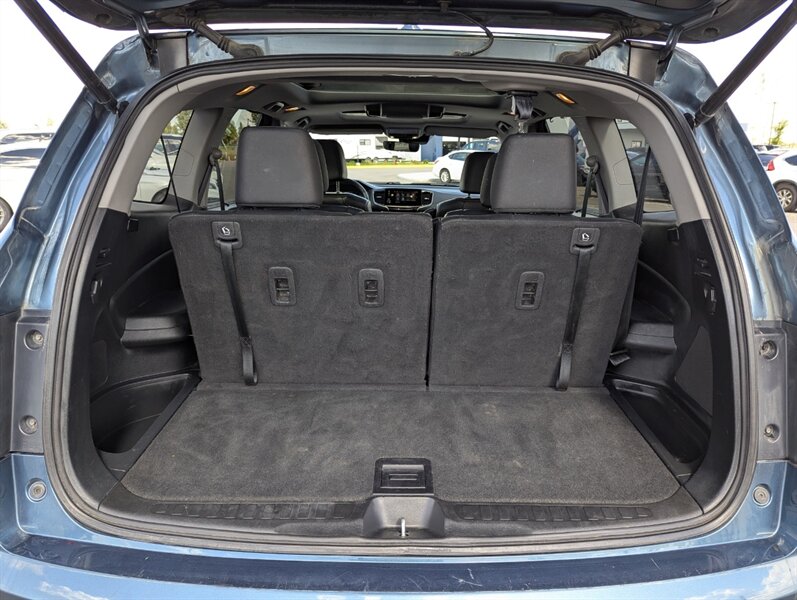 2020 Honda Pilot Touring w/Rear Captain's - Photo 38 - Calgary, AB T2B 2Y9