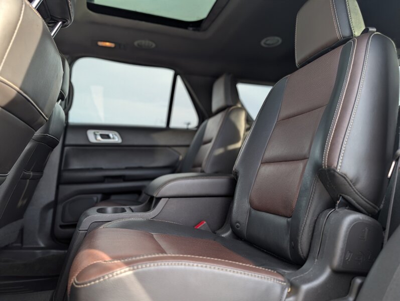 2015 Ford Explorer Sport - Photo 15 - Calgary, AB T2B 2Y9