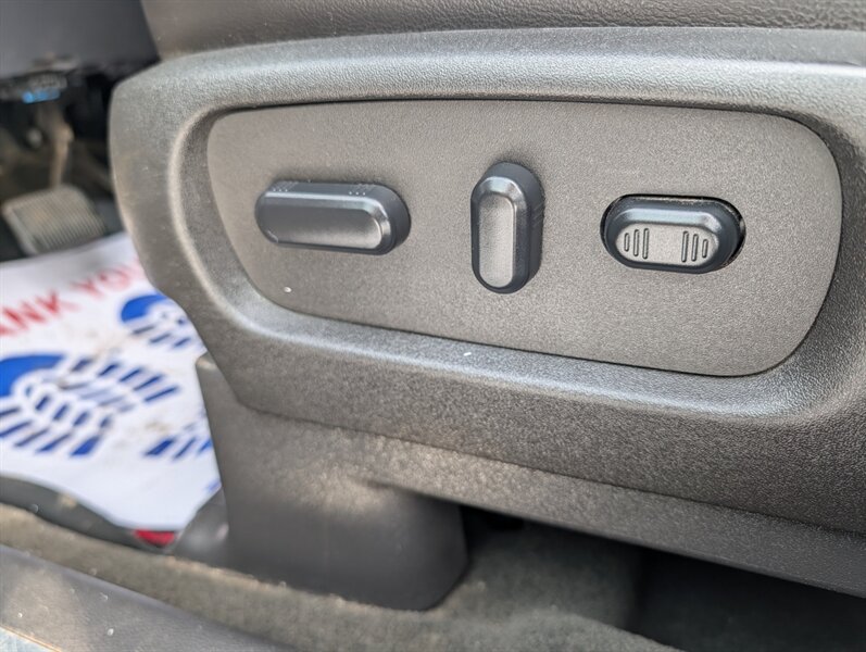 2015 Ford Explorer Sport - Photo 14 - Calgary, AB T2B 2Y9