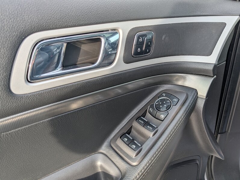 2015 Ford Explorer Sport - Photo 11 - Calgary, AB T2B 2Y9