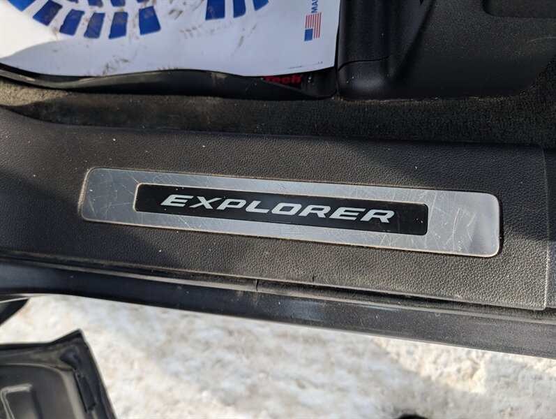 2015 Ford Explorer Sport - Photo 13 - Calgary, AB T2B 2Y9