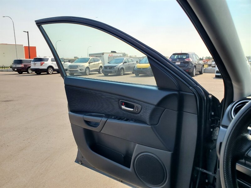 2007 Mazda Mazda3 GS - Photo 14 - Calgary, AB T2B 2Y9