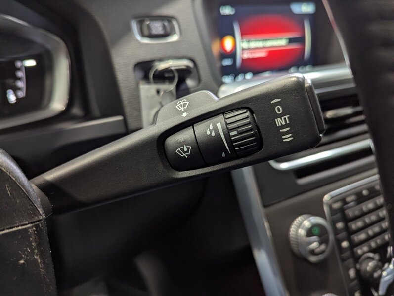 2016 Volvo S60 Cross Country T5 Platinum - Photo 21 - Calgary, AB T2B 2Y9