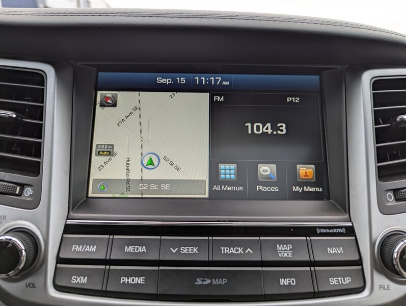 2016 Hyundai TUCSON 2.0L Luxury - Photo 22 - Calgary, AB T2B 2Y9