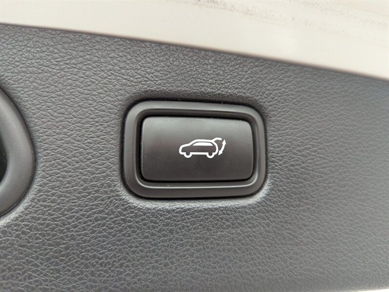 2016 Hyundai TUCSON 2.0L Luxury - Photo 41 - Calgary, AB T2B 2Y9