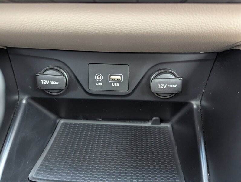 2016 Hyundai TUCSON 2.0L Luxury - Photo 25 - Calgary, AB T2B 2Y9