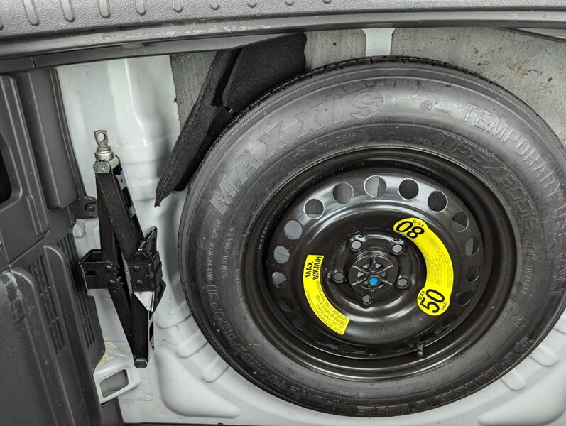 2016 Hyundai TUCSON 2.0L Luxury - Photo 42 - Calgary, AB T2B 2Y9