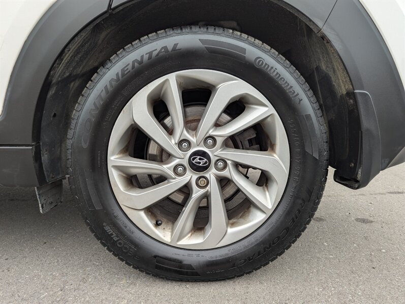 2016 Hyundai TUCSON 2.0L Luxury - Photo 48 - Calgary, AB T2B 2Y9