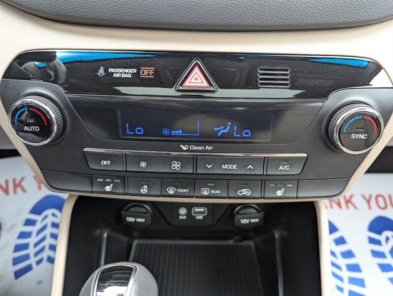 2016 Hyundai TUCSON 2.0L Luxury - Photo 23 - Calgary, AB T2B 2Y9