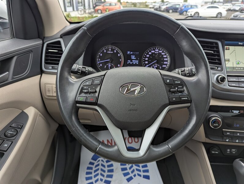 2016 Hyundai TUCSON 2.0L Luxury - Photo 34 - Calgary, AB T2B 2Y9