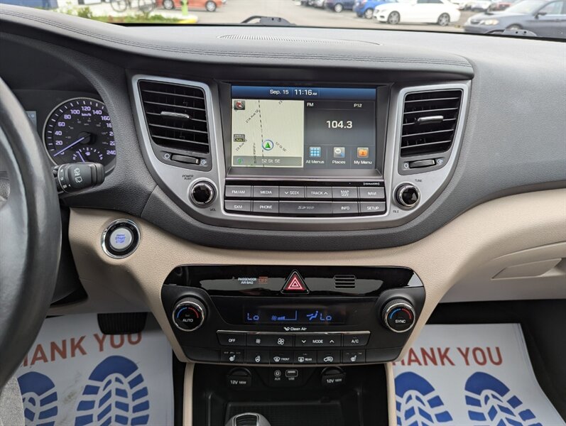 2016 Hyundai TUCSON 2.0L Luxury - Photo 20 - Calgary, AB T2B 2Y9
