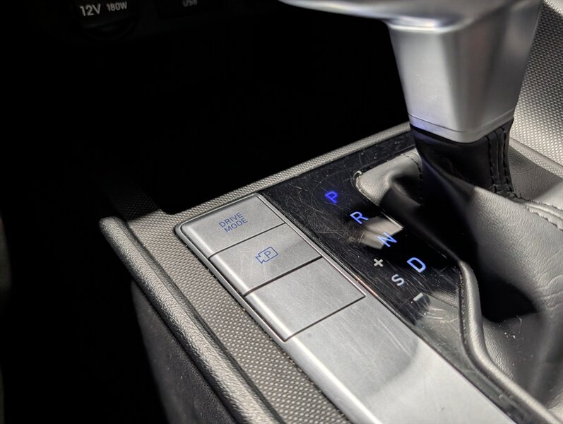 2022 Hyundai ELANTRA Preferred - Photo 27 - Calgary, AB T2B 2Y9