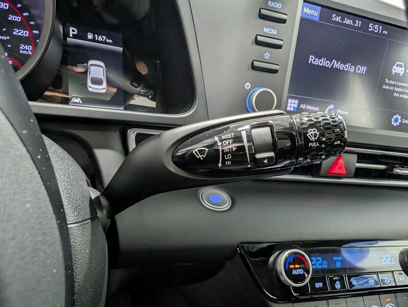 2022 Hyundai ELANTRA Preferred - Photo 22 - Calgary, AB T2B 2Y9