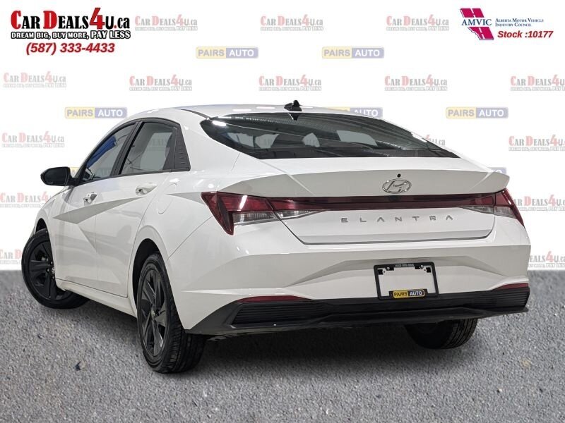 2022 Hyundai ELANTRA Preferred - Photo 3 - Calgary, AB T2B 2Y9
