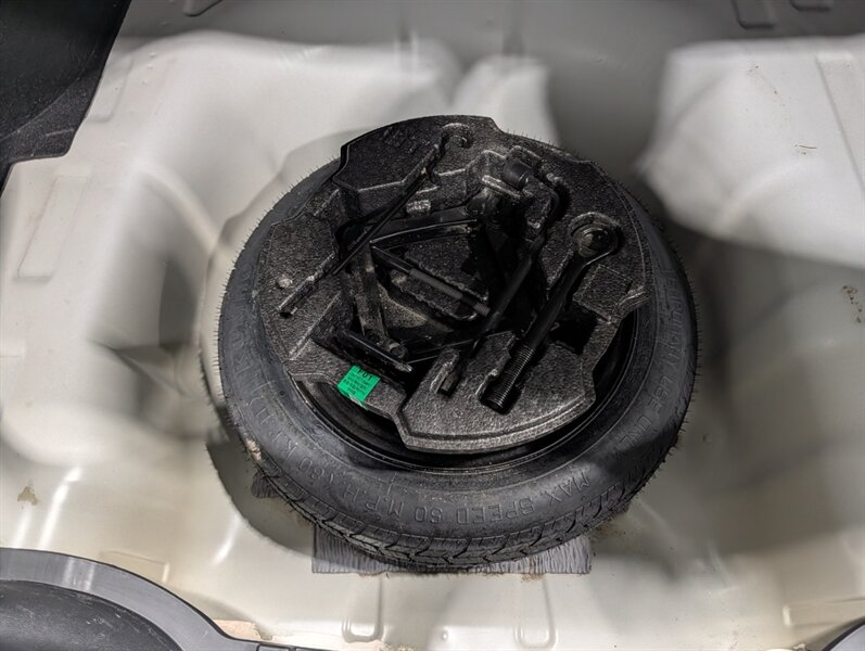 2022 Hyundai ELANTRA Preferred - Photo 34 - Calgary, AB T2B 2Y9