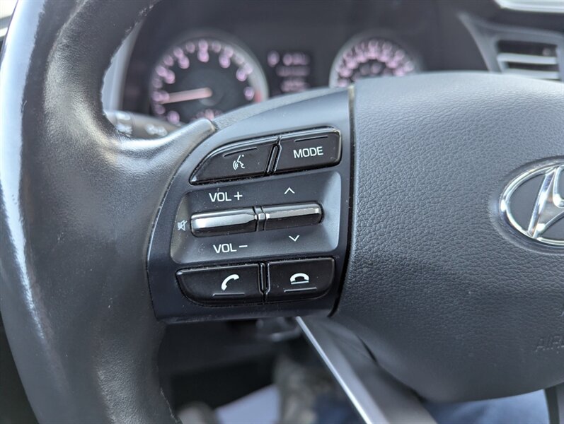 2019 Hyundai ELANTRA SE - Photo 15 - Calgary, AB T2B 2Y9