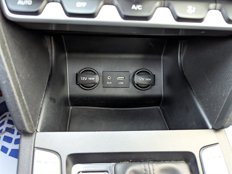 2019 Hyundai ELANTRA SE - Photo 23 - Calgary, AB T2B 2Y9
