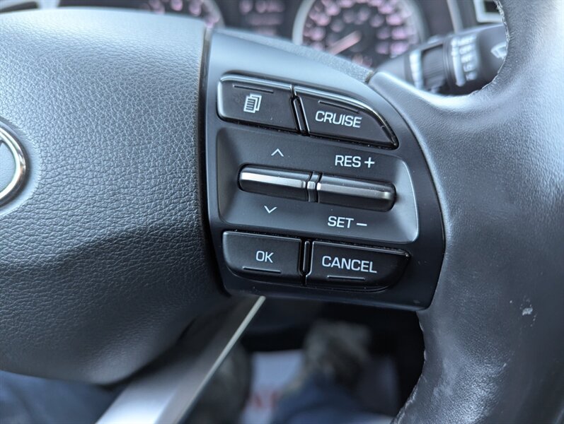 2019 Hyundai ELANTRA SE - Photo 16 - Calgary, AB T2B 2Y9