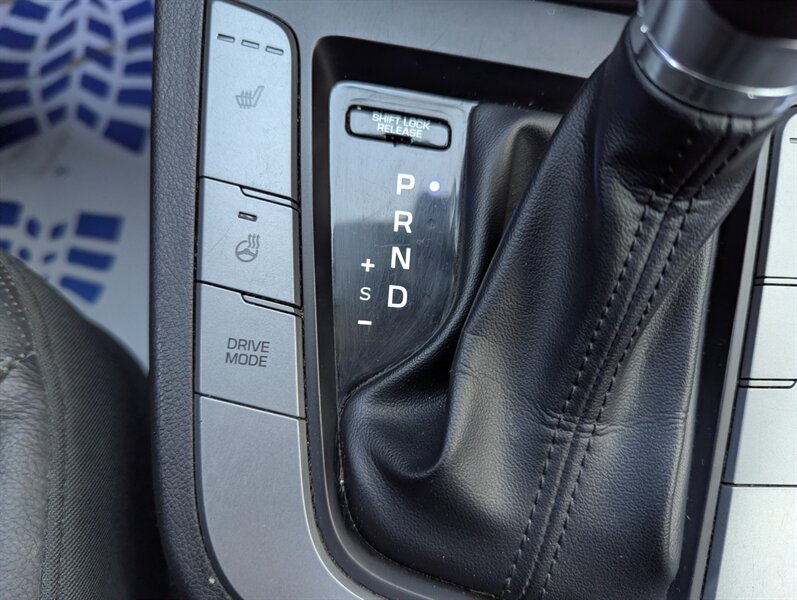 2019 Hyundai ELANTRA SE - Photo 26 - Calgary, AB T2B 2Y9