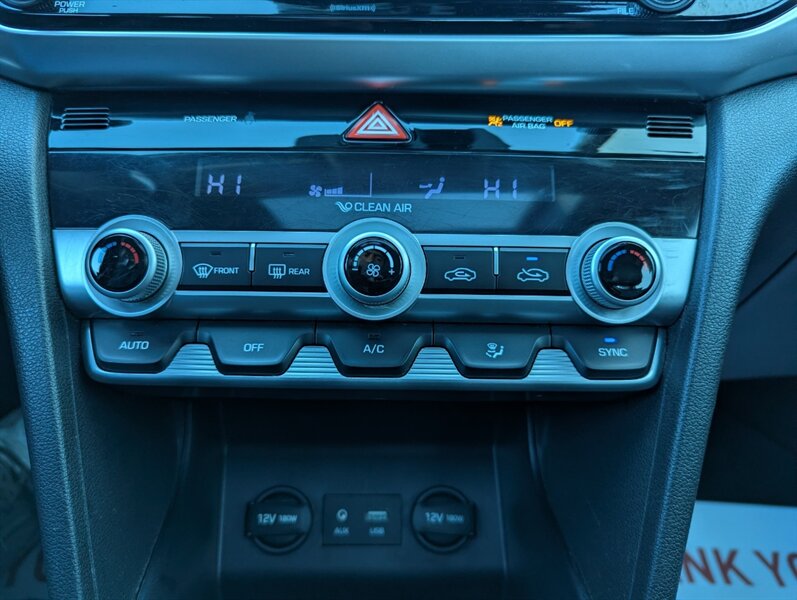 2019 Hyundai ELANTRA SE - Photo 22 - Calgary, AB T2B 2Y9