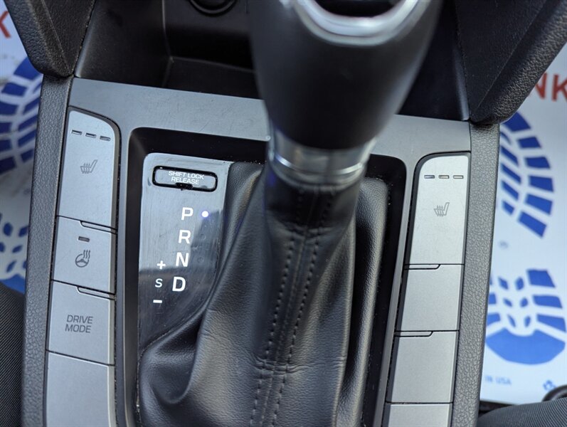 2019 Hyundai ELANTRA SE - Photo 25 - Calgary, AB T2B 2Y9