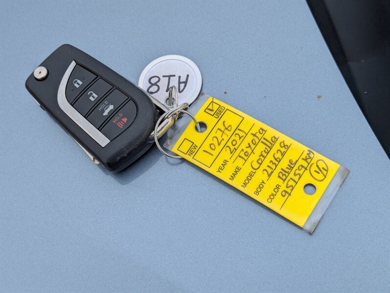 2021 Toyota Corolla LE - Photo 44 - Calgary, AB T2B 2Y9