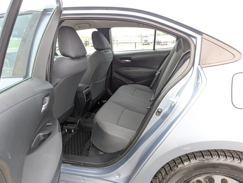 2021 Toyota Corolla LE - Photo 28 - Calgary, AB T2B 2Y9