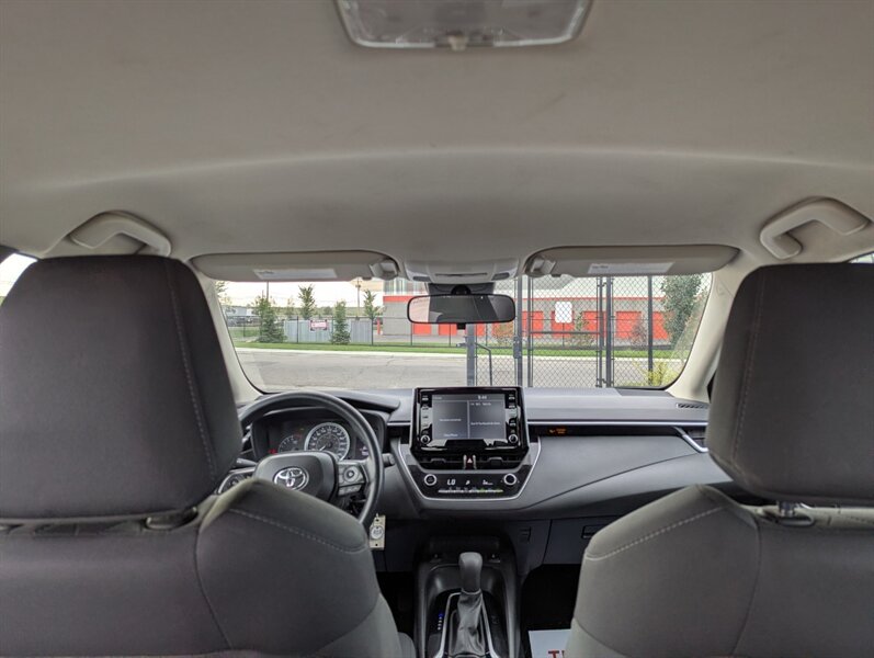 2021 Toyota Corolla LE - Photo 30 - Calgary, AB T2B 2Y9