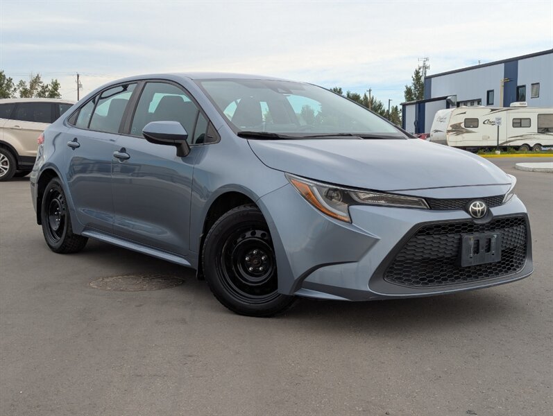 2021 Toyota Corolla LE - Photo 5 - Calgary, AB T2B 2Y9