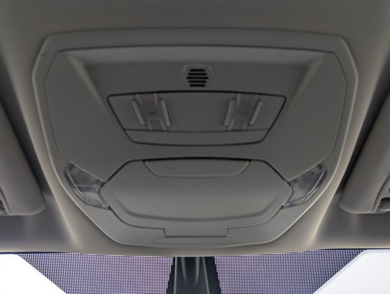 2017 Ford Escape Titanium   - Photo 26 - Calgary, AB T2B 2Y9