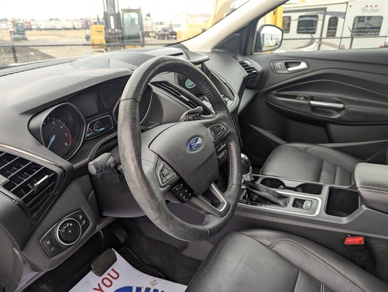 2017 Ford Escape Titanium   - Photo 12 - Calgary, AB T2B 2Y9