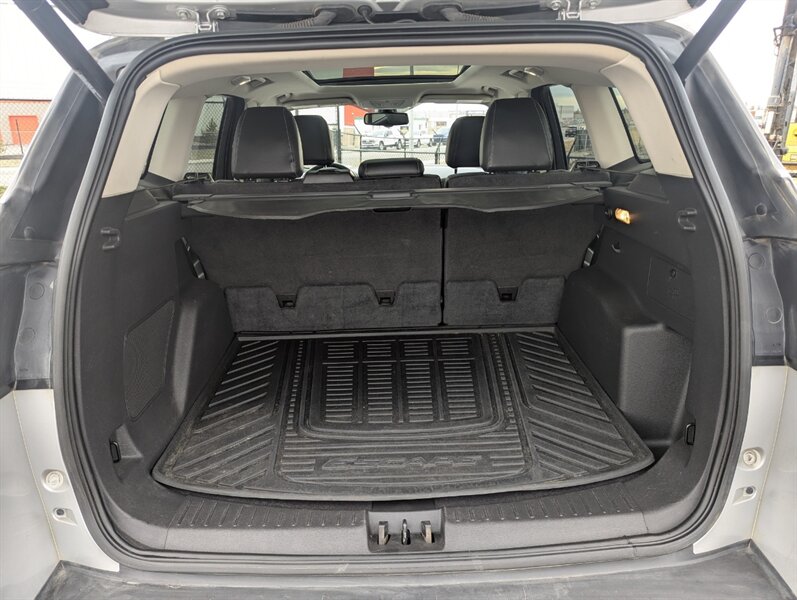 2017 Ford Escape Titanium   - Photo 35 - Calgary, AB T2B 2Y9