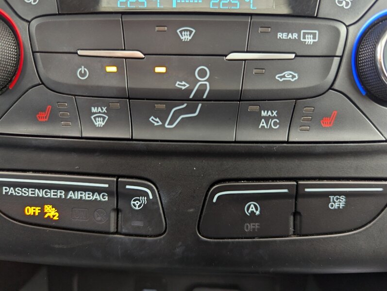 2017 Ford Escape Titanium   - Photo 27 - Calgary, AB T2B 2Y9