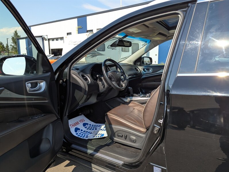 2019 INFINITI QX60 Pure - Photo 8 - Calgary, AB T2B 2Y9