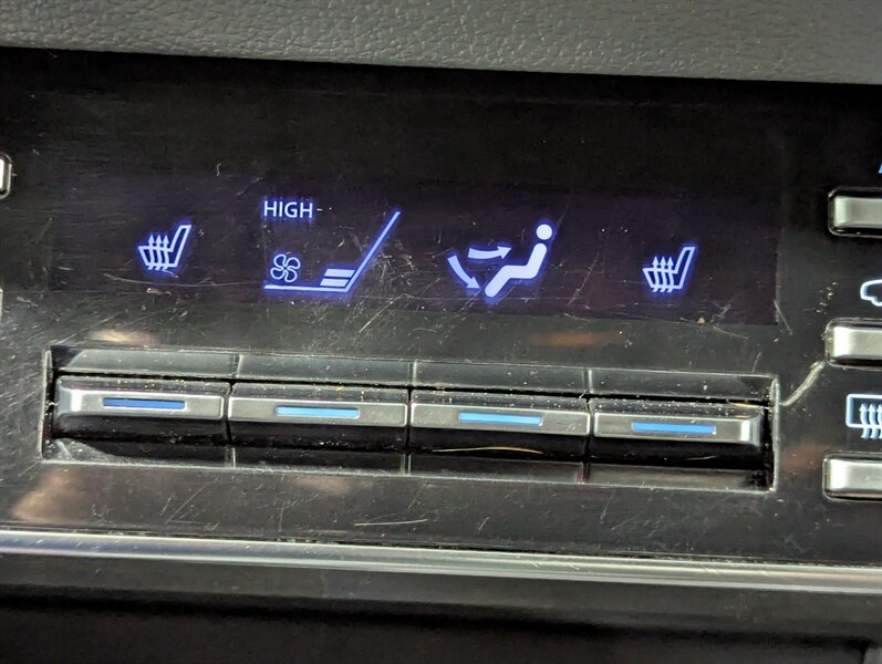 2021 Hyundai SONATA SEL Plus - Photo 24 - Calgary, AB T2B 2Y9