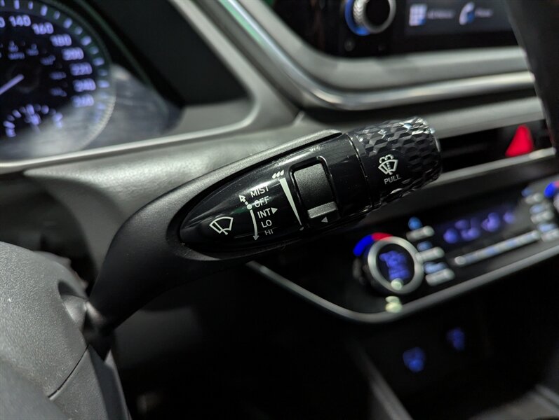 2021 Hyundai SONATA SEL Plus - Photo 19 - Calgary, AB T2B 2Y9