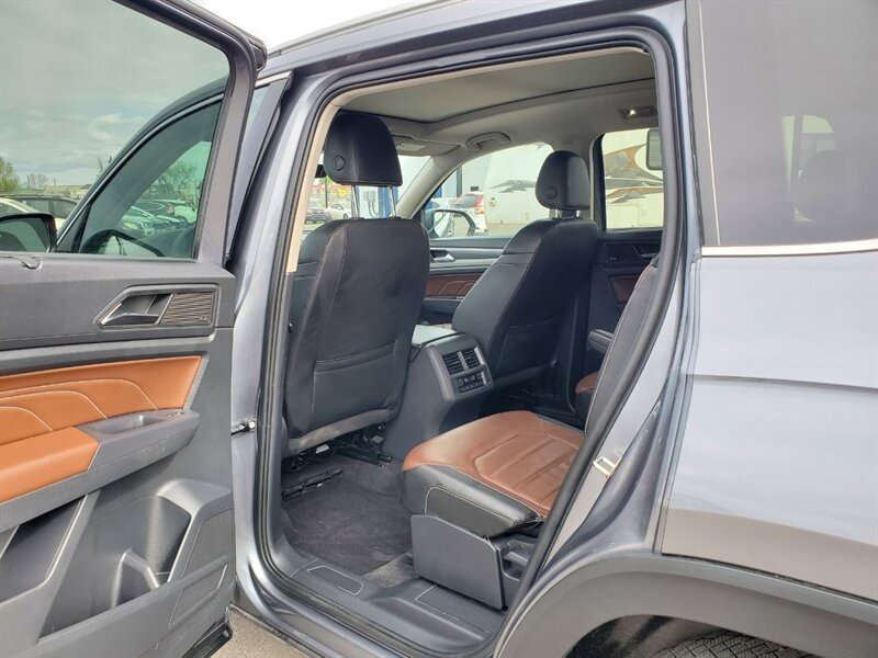 2021 Volkswagen Atlas V6 SEL Premium R-Line 4Motion - Photo 31 - Calgary, AB T2B 2Y9