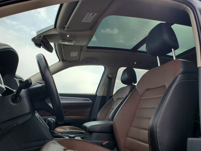 2021 Volkswagen Atlas V6 SEL Premium R-Line 4Motion - Photo 13 - Calgary, AB T2B 2Y9