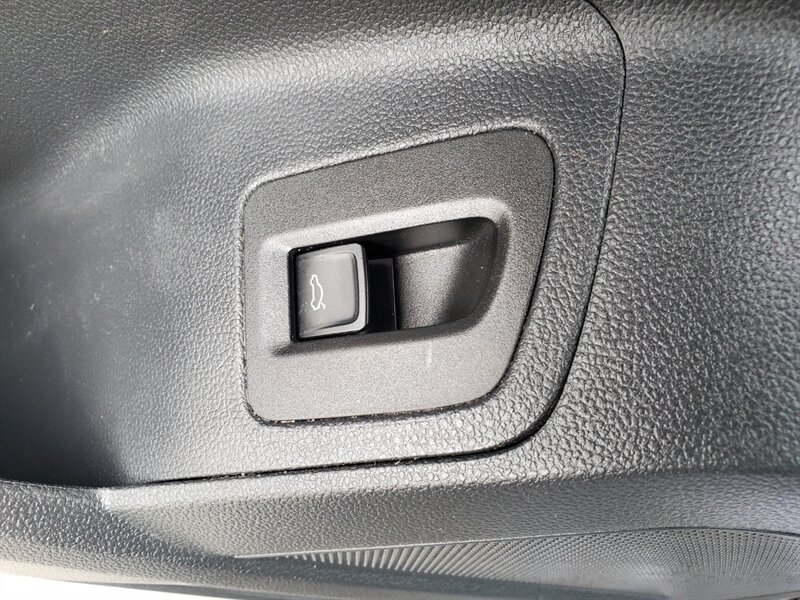 2021 Volkswagen Atlas V6 SEL Premium R-Line 4Motion - Photo 29 - Calgary, AB T2B 2Y9